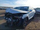 2025 Volvo Xc40 B5 Core Bright Theme Белый vin: YV4L12UJ2S2591025