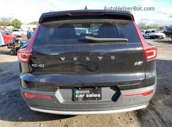 YV4L12UK2R2336331 2024 VOLVO XC40 Black Widok z tyłu