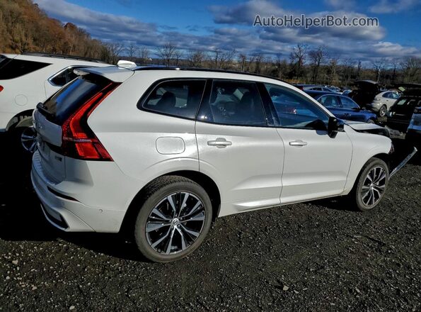 YV4M12RC9S1016067 2025 VOLVO XC60 White Tył prawy