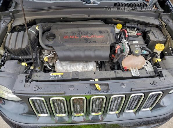 ZACCJBAB4HPF94040 2017 JEEP RENEGADE Черный Вид подкапотного пространства