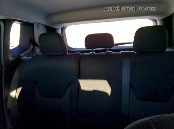 ZACNJBAB9KPJ80670 2019 JEEP RENEGADE Черный Вид задних сидений