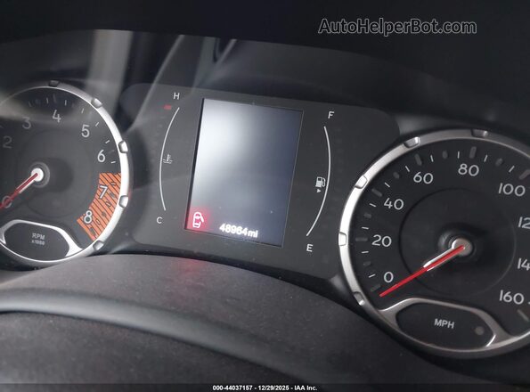ZACNJDB11PPP69320 2023 JEEP RENEGADE White Vista de los asientos traseros