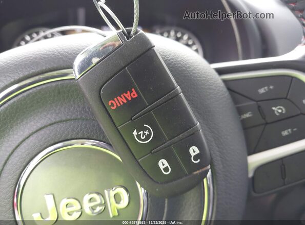 ZACNJDC12MPM68856 2021 JEEP RENEGADE Gray წინა პანელის ხედი