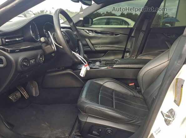 ZAM56RPS6H1230210 2017 MASERATI QUATTROPOR White Widok wnętrza z przodu