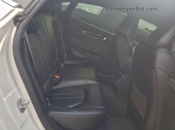 ZAM56RPS6H1230210 2017 MASERATI QUATTROPOR White Widok tylnych siedzeń