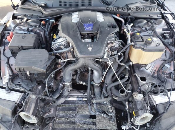 ZAM56YPM7N1380981 2022 MASERATI QUATTROPOR Серый Вид задней части салона