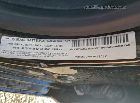 ZAM56YRL3J1281587 2018 MASERATI QUATTROPOR Black Widok komory silnika