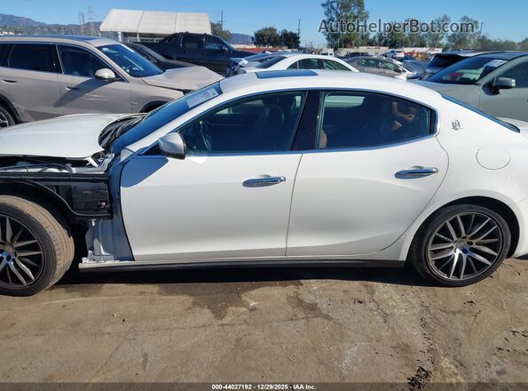 ZAM57XSA2K1313303 2019 MASERATI GHIBLI Белый 