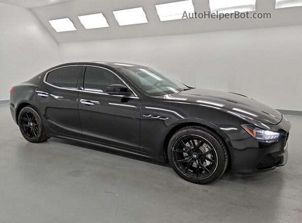 ZAM57XSA8H1226675 2017 MASERATI GHIBLI Black Przód prawy