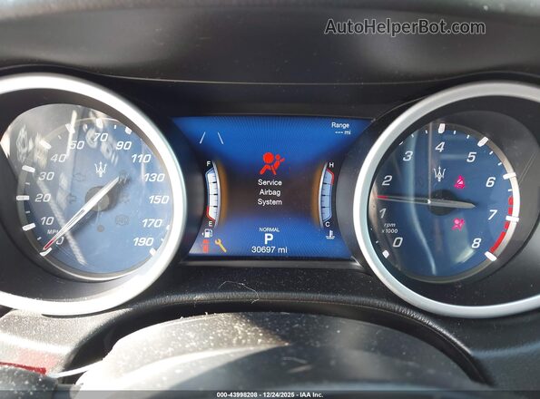 ZAM57YSS3K1313549 2019 MASERATI GHIBLI Черный Вид задних сидений