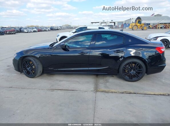 ZAM57YSS3K1313549 2019 MASERATI GHIBLI Черный Панорамный вид салона 360°