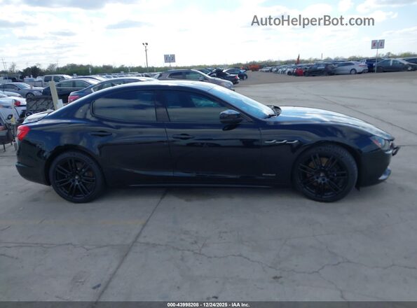 ZAM57YSS3K1313549 2019 MASERATI GHIBLI Черный Вид задней части салона