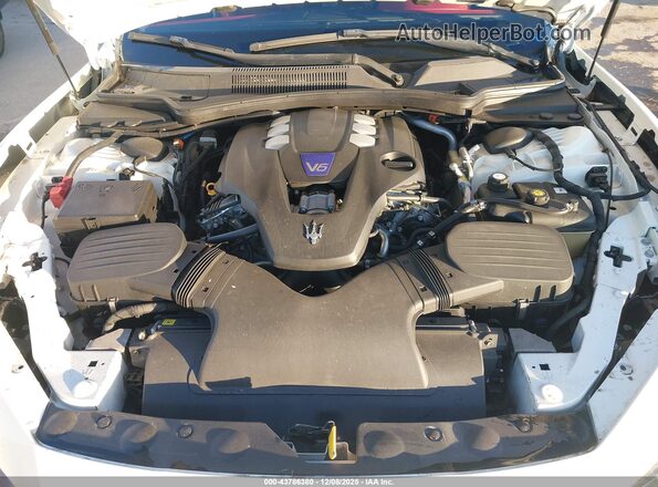 ZAM57YSS6M1371982 2021 MASERATI GHIBLI Белый Вид сзади