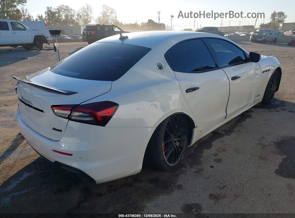 ZAM57YSS6M1371982 2021 MASERATI GHIBLI Белый Задняя правая четверть