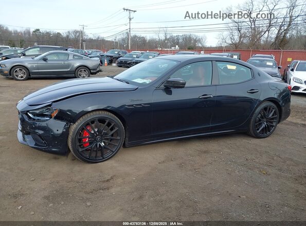 ZAM57YTM1PX411628 2023 MASERATI GHIBLI Black Widok wnętrza 360 stopni