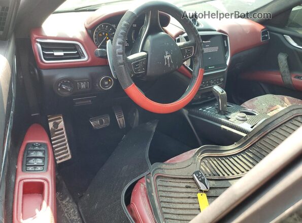 ZAM57YTM1PX421754 2023 MASERATI GHIBLI Black Widok deski rozdzielczej