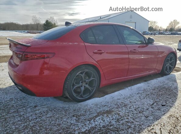 ZARFAECN8J7597411 2018 ALFA ROMEO GIULIA Красный Задняя правая четверть