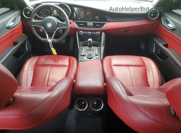 ZARFAMAN1K7622177 2019 ALFA ROMEO GIULIA White Vista del salpicadero