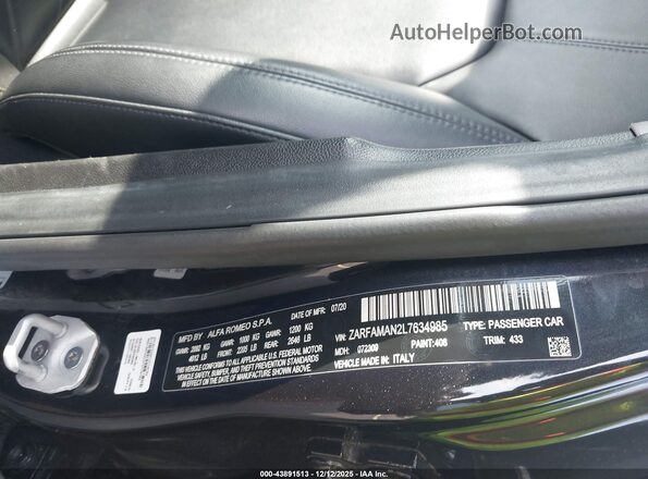ZARFAMAN2L7634985 2020 ALFA ROMEO GIULIA Черный Вид подкапотного пространства