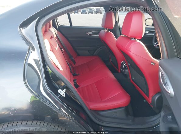 ZARFAMBN0R7682816 2024 ALFA ROMEO GIULIA Black Widok naklejki z numerem VIN