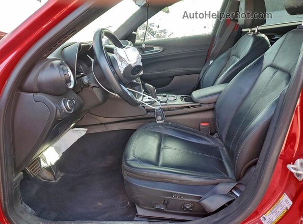 ZARFAMBN5P7671226 2023 ALFA ROMEO GIULIA Red Սալոնի դիմացի տեսք