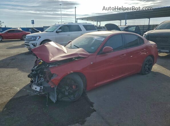 ZARFAMBN5P7671226 2023 ALFA ROMEO GIULIA Red Առջևի ձախ երեք քառորդ տեսարան