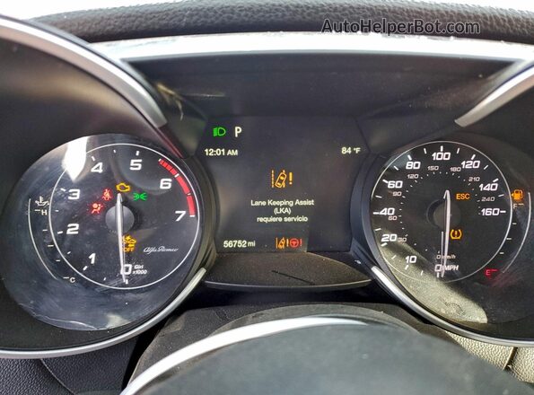 ZARFAMBN5P7671226 2023 ALFA ROMEO GIULIA Red Սարքավորումների վահանակի տեսք