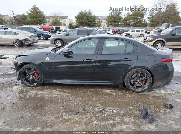 ZARFAMEV0M7648976 2021 ALFA ROMEO GIULIA Черный Панорамный вид салона 360°
