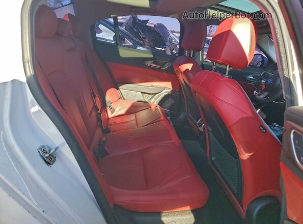 ZARFANBN3M7645483 2021 ALFA ROMEO GIULIA Белый Вид задних сидений