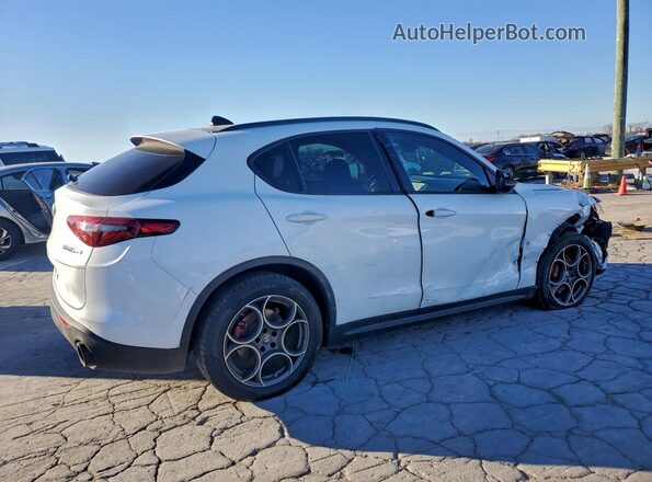 ZASPAKAN8N7D33649 2022 ALFA ROMEO STELVIO Белый Задняя правая четверть