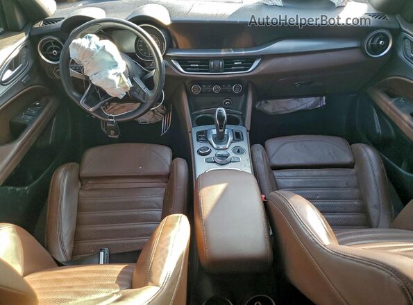 ZASPAKBN2M7D01115 2021 ALFA ROMEO STELVIO Black Dashboard view
