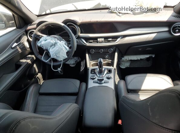 ZASPAKBN4R7D73666 2024 ALFA ROMEO STELVIO Черный Вид панели приборов