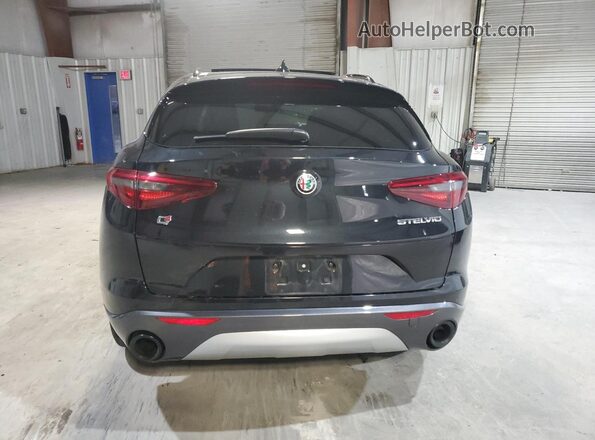 ZASPAKBN8P7D58939 2023 ALFA ROMEO STELVIO Black Widok z tyłu