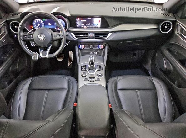 ZASPAKBN9R7D75123 2024 ALFA ROMEO STELVIO Черный Вид панели приборов