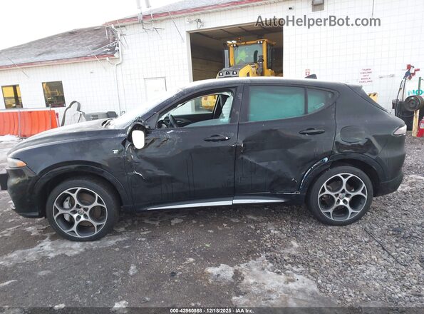 ZASPATCW0R3032282 2024 ALFA ROMEO OTHER Black სალონის 360-გრადუსიანი ხედი