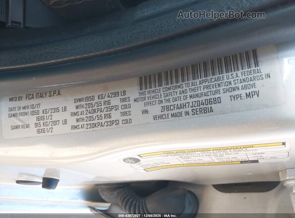 ZFBCFAAH7JZ040680 2018 FIAT 500L Серебряный Вид подкапотного пространства