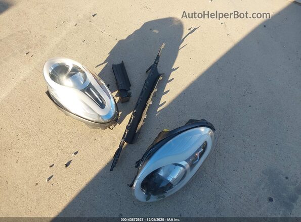 ZFBCFAAH7JZ040680 2018 FIAT 500L Серебряный Вид щитка приборов