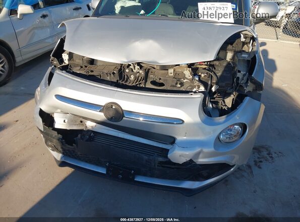 ZFBCFAAH7JZ040680 2018 FIAT 500L Серебряный Вид спереди
