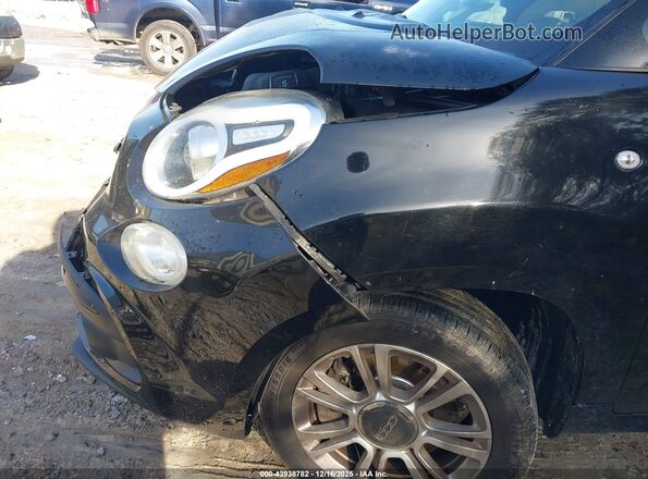 ZFBCFAAH8JZ041045 2018 FIAT 500L Черный Вид задней части салона