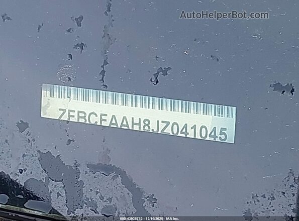 ZFBCFAAH8JZ041045 2018 FIAT 500L Черный Вид подкапотного пространства