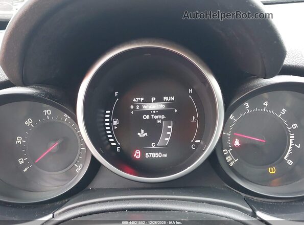 ZFBCFXAB5JP681952 2018 FIAT 500X Gray Widok tylnych siedzeń