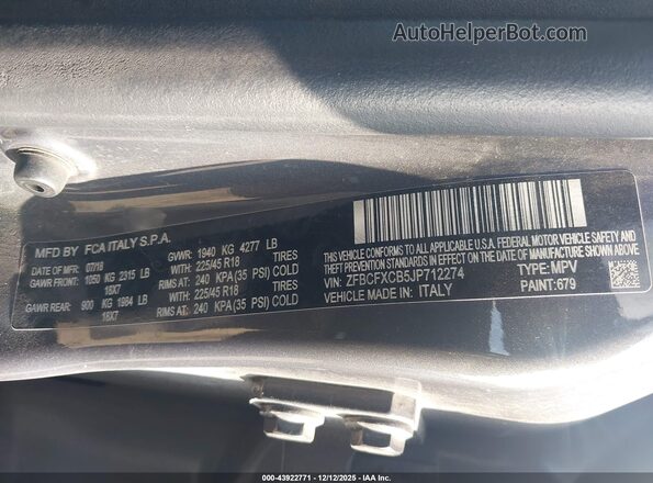 ZFBCFXCB5JP712274 2018 FIAT 500X Gray Вид підкапотного простору