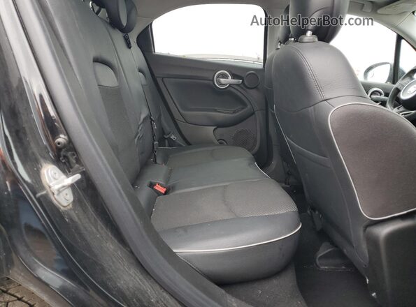 ZFBCFXCB8HP583263 2017 FIAT 500X Черный Вид задних сидений