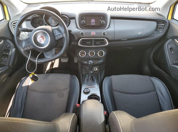 ZFBCFXCT6GP389936 2016 FIAT 500X Yellow Вид панелі приладів