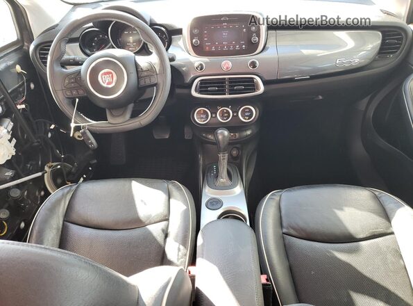 ZFBCFXDB1JP653108 2018 FIAT 500X Серый Вид панели приборов