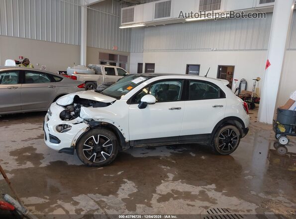 ZFBCFYAB6JP661733 2018 FIAT 500X Белый 
