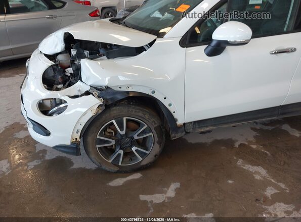 ZFBCFYAB6JP661733 2018 FIAT 500X Белый 