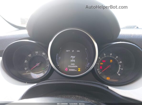 ZFBCFYAB9JP702338 2018 FIAT 500X Белый Вид задних сидений