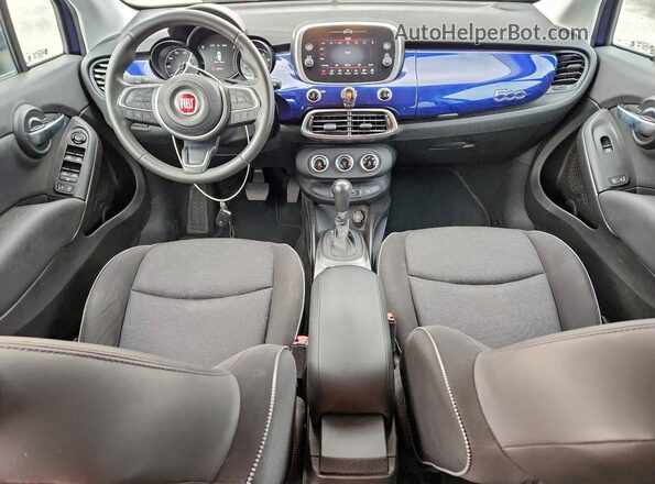 ZFBNFYA10LP872719 2020 FIAT 500X Синий Вид панели приборов