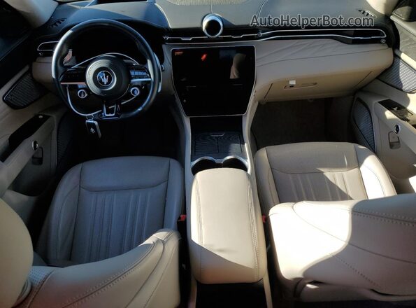 ZN682AVAXP7416321 2023 MASERATI GRECALE Синий Вид панели приборов